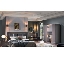 Пятистворчатый распашной шкаф для одежды и белья с зеркалом в спальню Карлино (Carlino) CARL-33