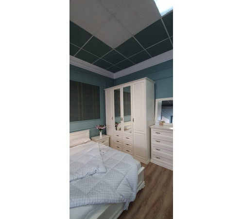 Четырехстворчатый шкаф для одежды Лирона MUR-103-04 st с зеркалом