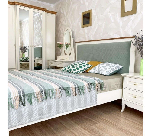 Двуспальная кровать Римини MUR-118-01/1 с мягкой вставкой